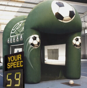 SPEED KICK FUSSBALL SIMULATOR