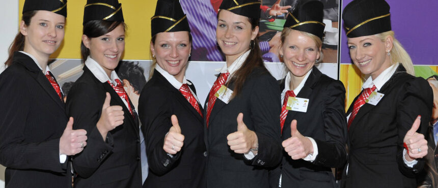 EVENT CREW OUR TEAM EVENT CREW OUR TEAM