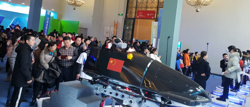 VR BOBSLEIGH SIMULATOR VR BOBSLEIGH SIMULATOR